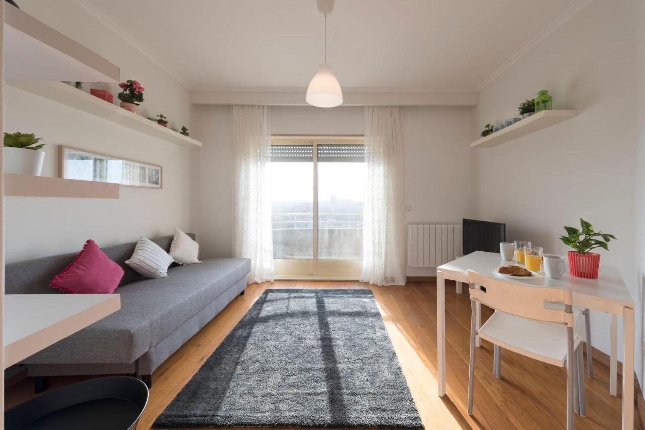 Lovelystay - 1Br Flat With Stunning Views Over Porto Βίλα Νόβα ντε Γκάια Εξωτερικό φωτογραφία