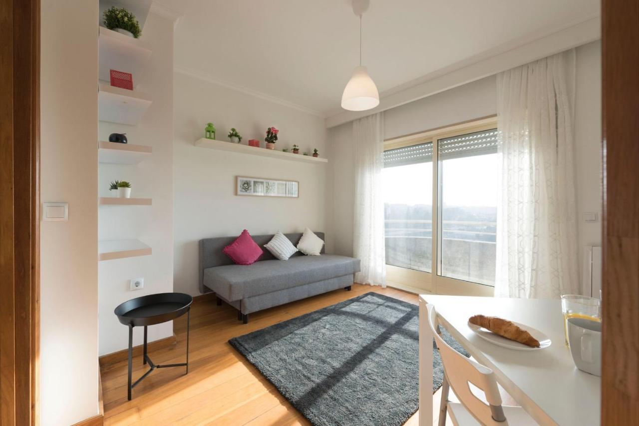 Lovelystay - 1Br Flat With Stunning Views Over Porto Βίλα Νόβα ντε Γκάια Εξωτερικό φωτογραφία