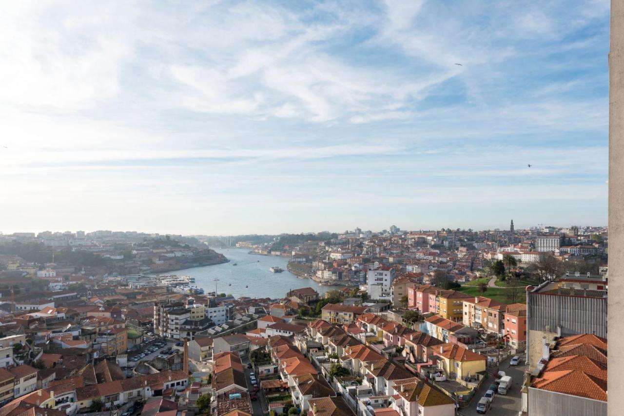 Lovelystay - 1Br Flat With Stunning Views Over Porto Βίλα Νόβα ντε Γκάια Εξωτερικό φωτογραφία